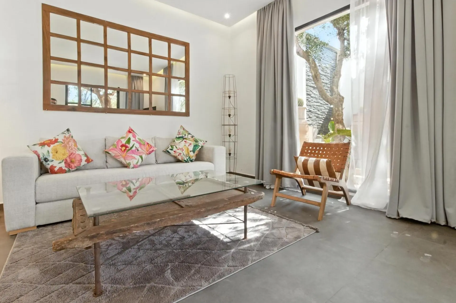 Rose Suite 6 – 4